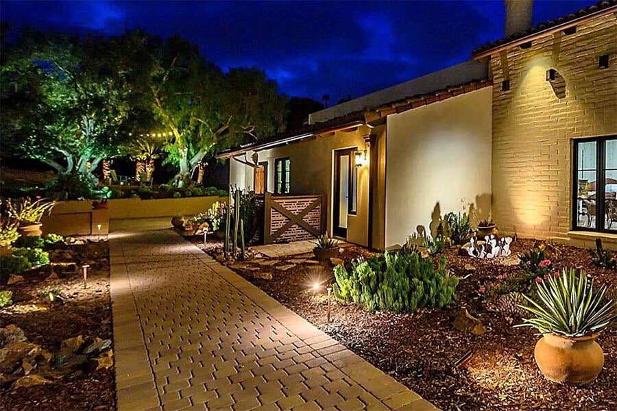 Weatherproof Lighting for Texas Homes: How to Choose Fixtures That Last