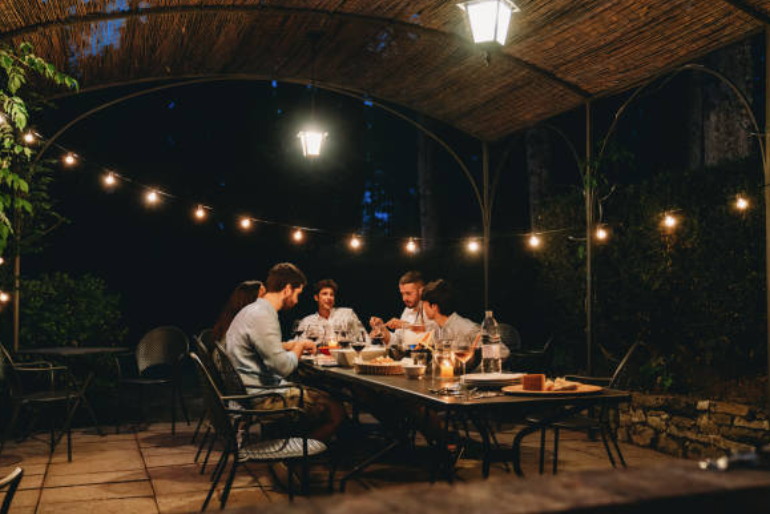 How Outdoor Lighting Increases Your Home’s Value in Austin’s Market