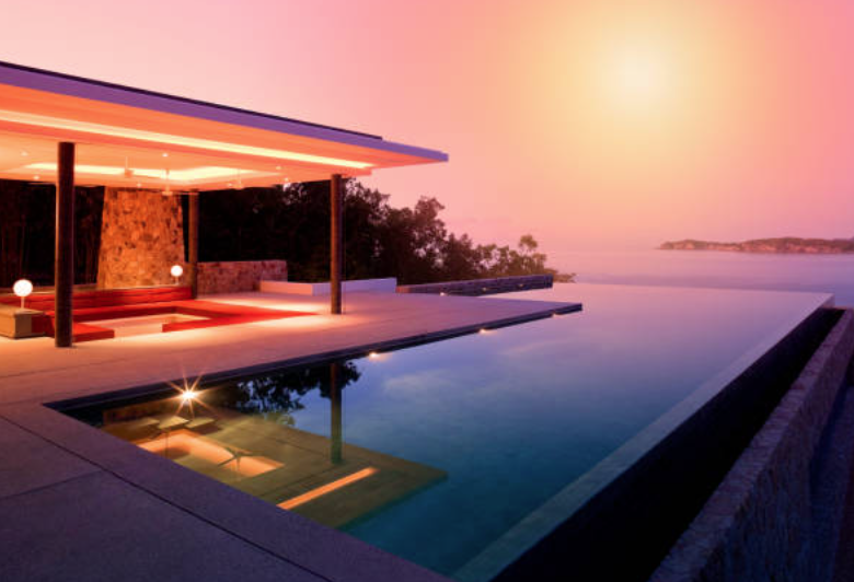 How Outdoor Lighting Increases Your Home’s Value in Austin’s Market
